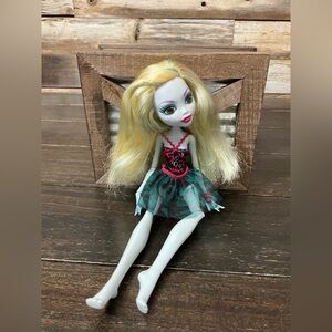 Monster High Lagoona Blue no leg fins